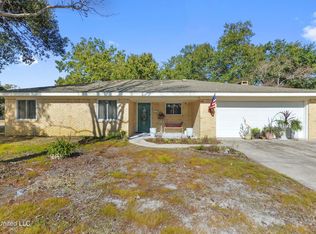 3231 Nottingham Rd, Ocean Springs, MS 39564