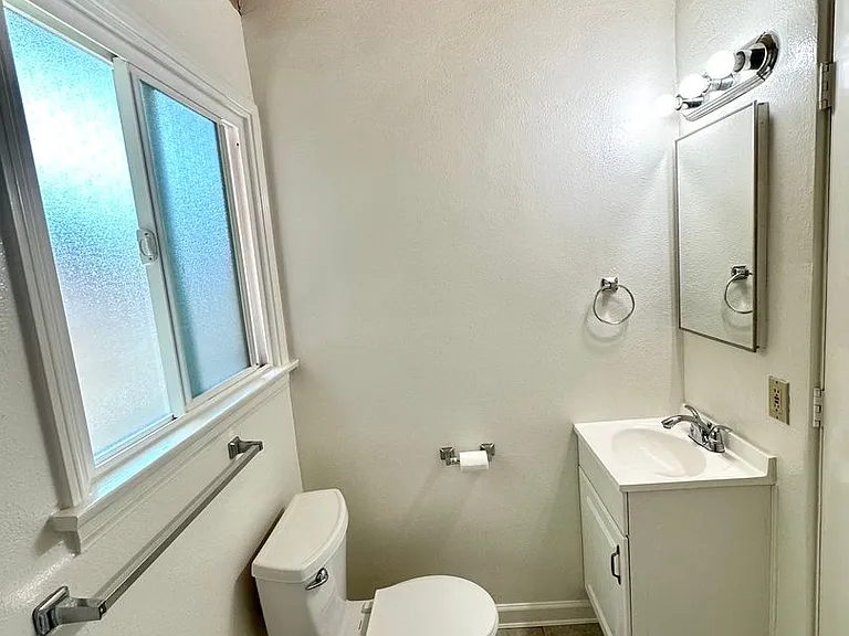 103 Avenida Carmelo — Photo 5