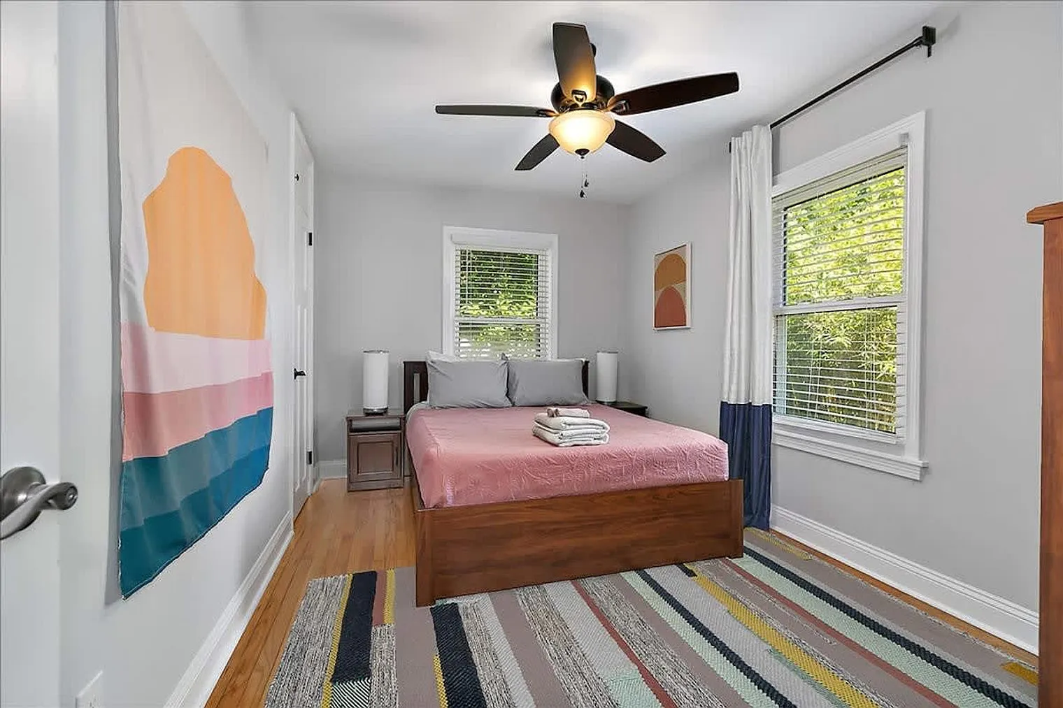 2 bed, 1.0 bath, 979 sqft, $2,952 — Photo 4