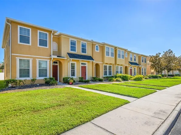 6912 Towering Spruce Dr #6912, Riverview, FL 33578