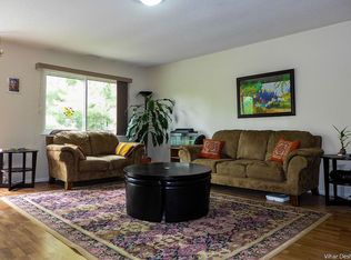 22 Deerberry Ln, Monmouth Junction, NJ 08852