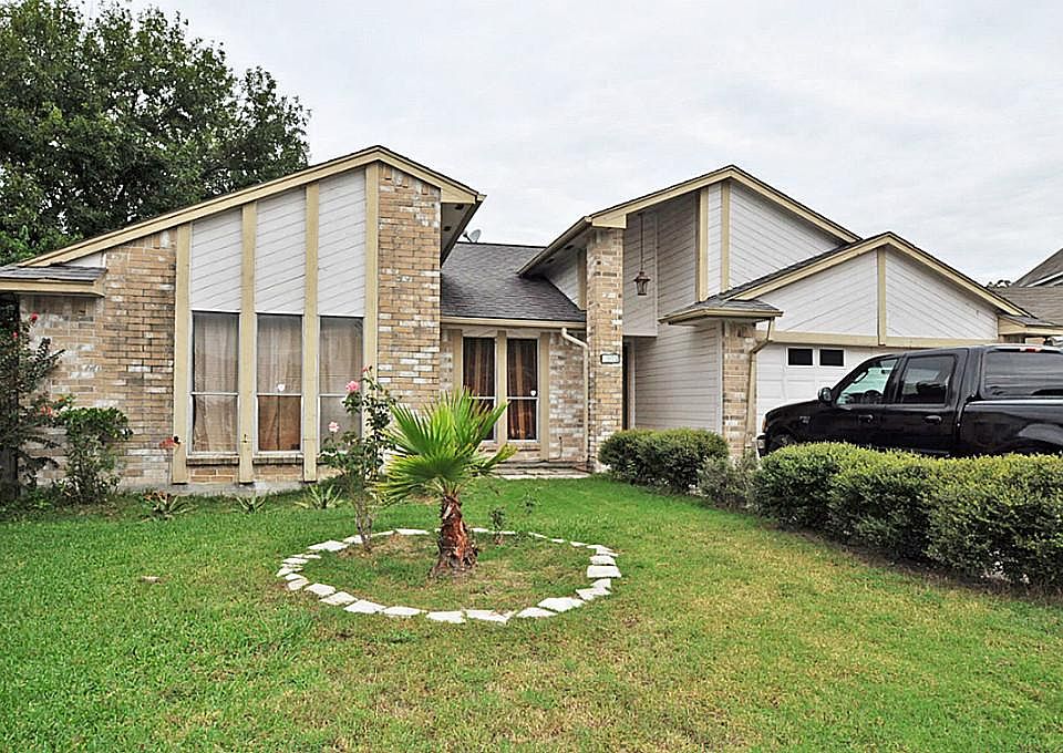 1st image of 12119 Kleindale Ct