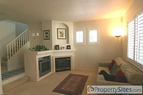 4th image of 2410 Sunningdale Dr