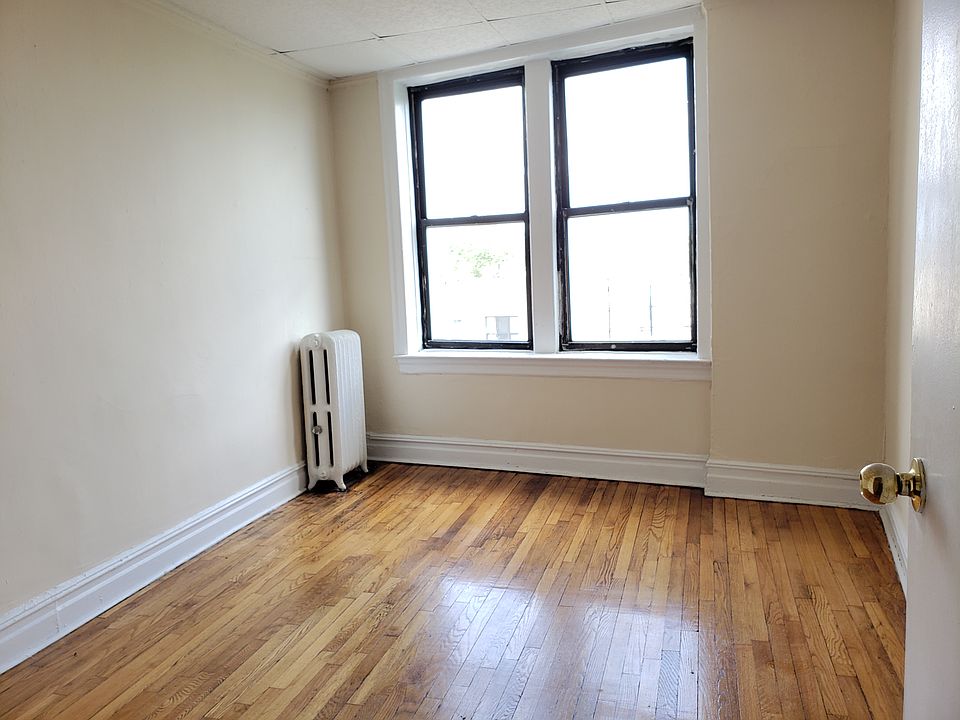 2nd image of 6224 Fort Hamilton Pkwy #D