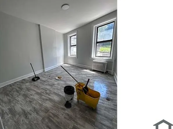 73 N Broadway, Yonkers, NY 10701