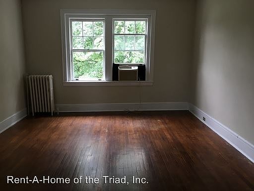 3rd image of 904-A5 W Market St