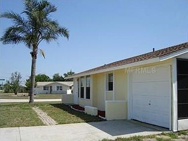 2nd image of 833 W Ellicott Cir