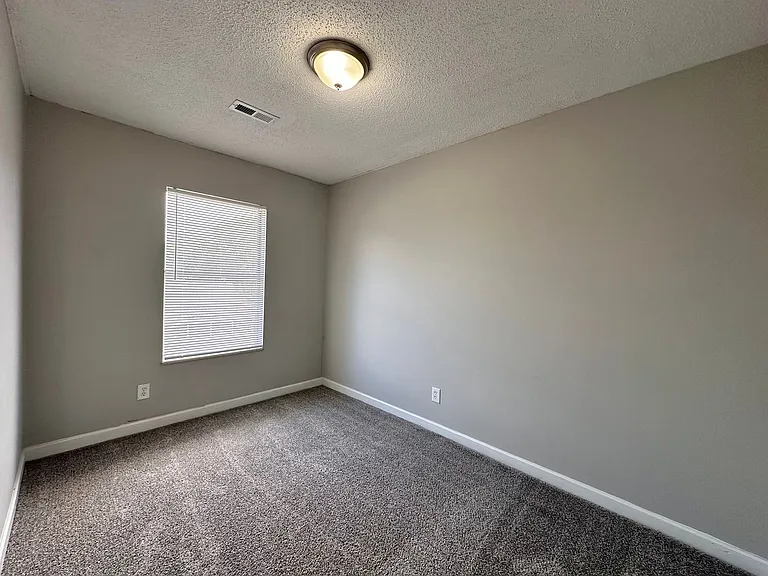 Park Place West and Park Place South Apartments — Photo 36