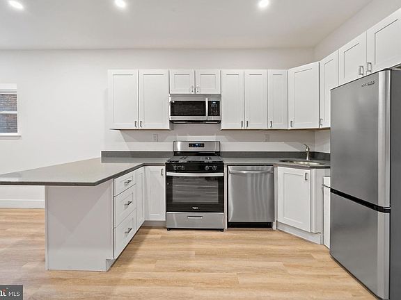 3rd image of 2024 S 17th St Floor 2