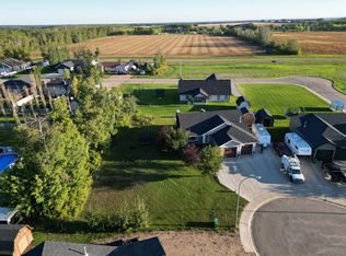 11014 107th Ave, Mackenzie County, AB T0H2H0