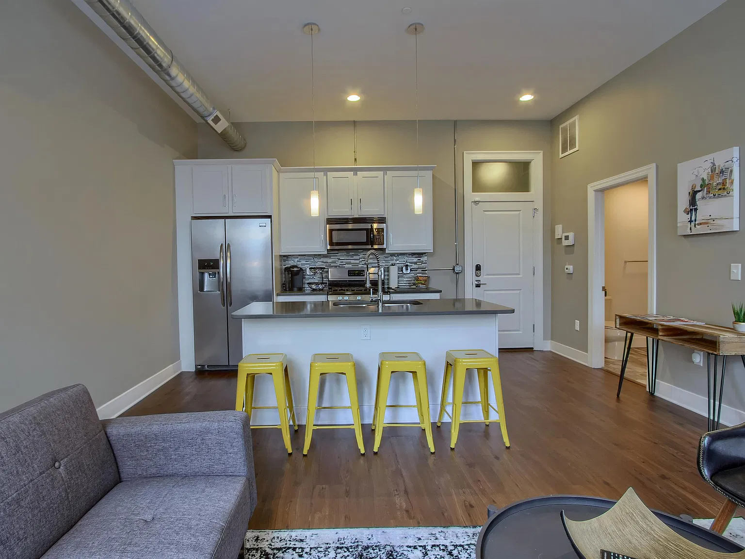 210 Walnut - 405 — Photo 2