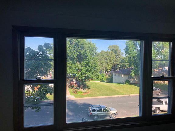 4th image of 804 8th Ave S #2