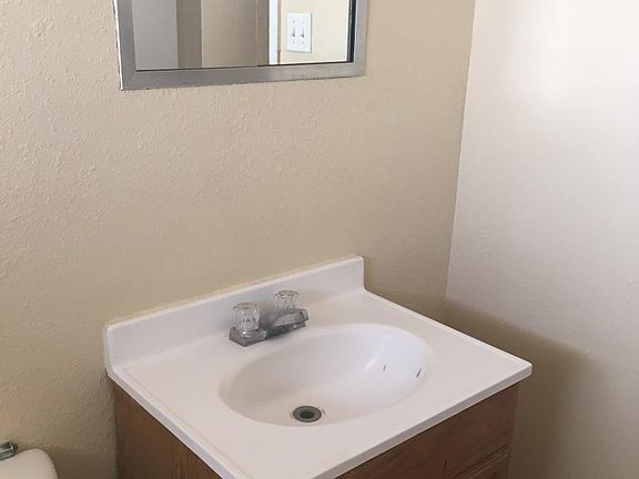 5th image of 2929 Van Buren Ave APT 3