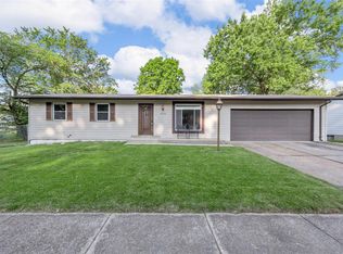2050 Lindsay Ln, Florissant, MO 63031
