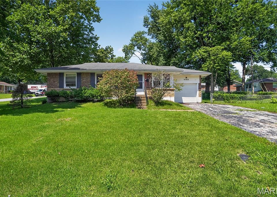 1st image of 9765 Colony Dr