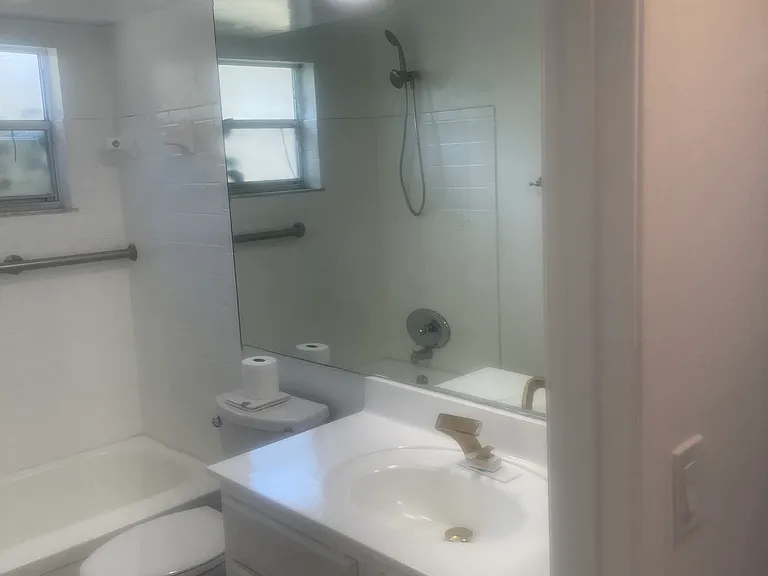 202 Sparrow Dr #1 — Photo 8