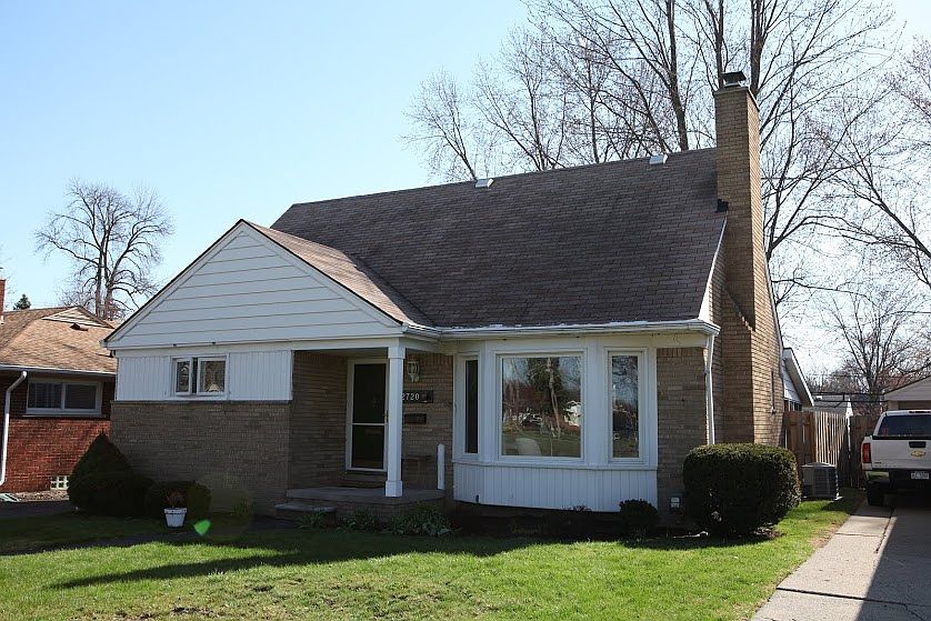 1st image of 2720 Linwood Ave