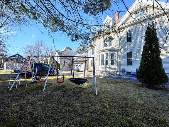 2nd image of 403 Pleasant St