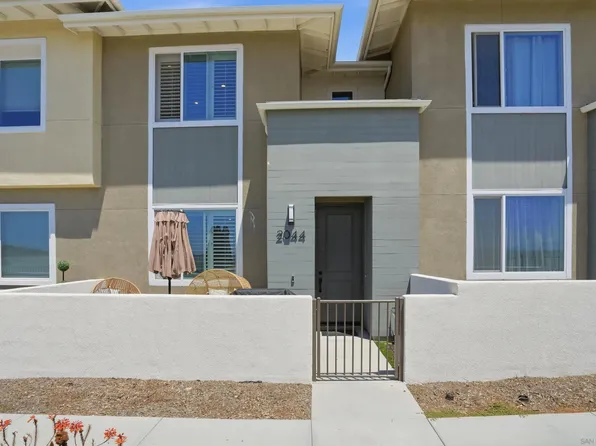 2044 Bluestone Cir, Chula Vista, CA 91913