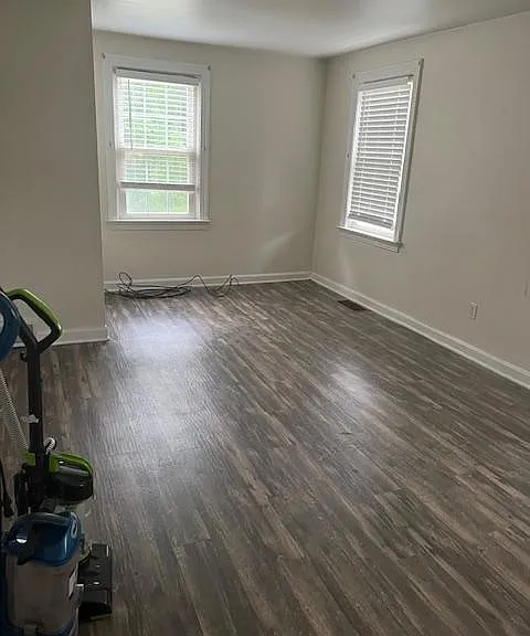 715 Terrace Ave — Photo 4
