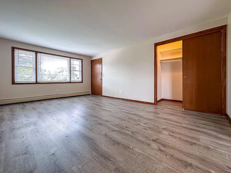 5920 W Diversey Ave #3E — Photo 8