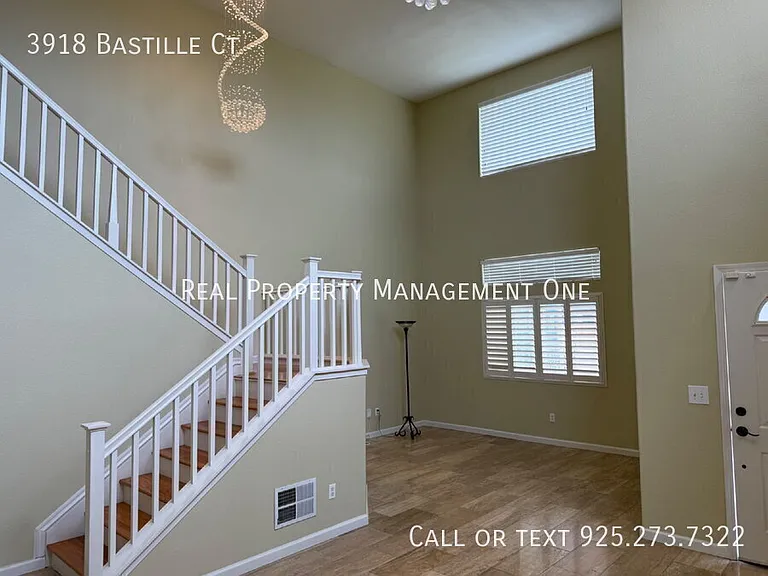 3918 Bastille Ct — Photo 7