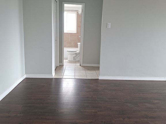 5th image of 273 Queen St #73cd02471