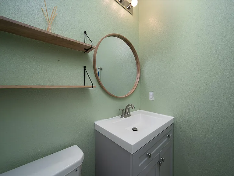 18450 White Stallion Ln — Photo 23