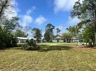 2381 Bay Grove Rd, Freeport, FL 32439