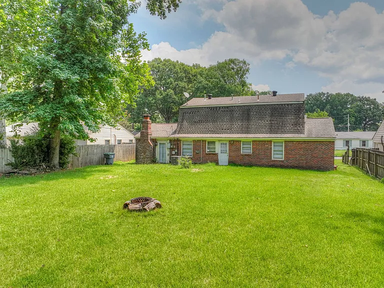 1261 W Perkins Rd — Photo 22