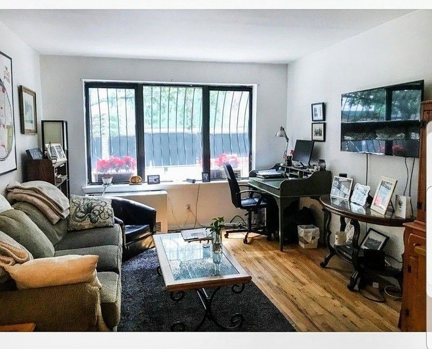 1st image of 417 E 90th St APT 1A