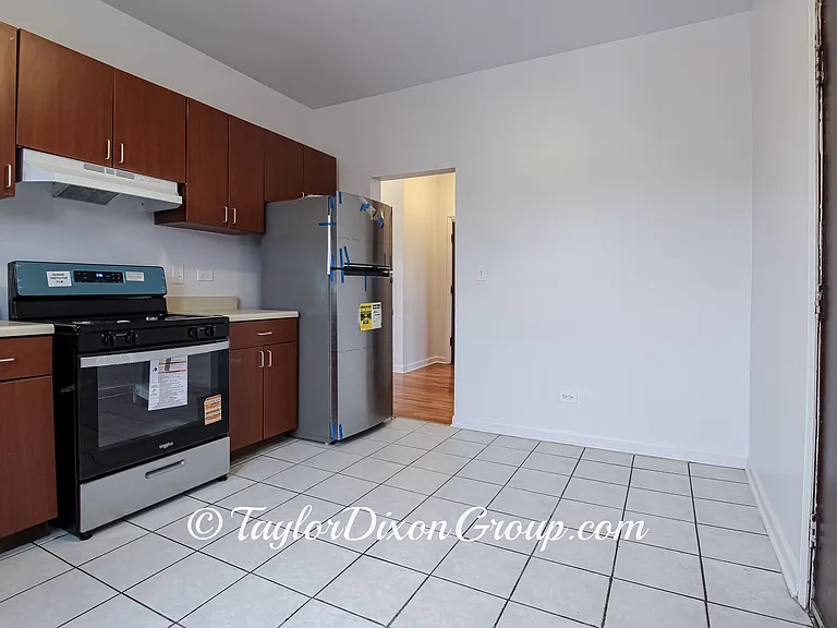 4033 W Gladys Ave #2S — Photo 23