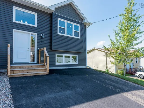52 Kara Anne Ct, New Minas, NS B4N 0H6