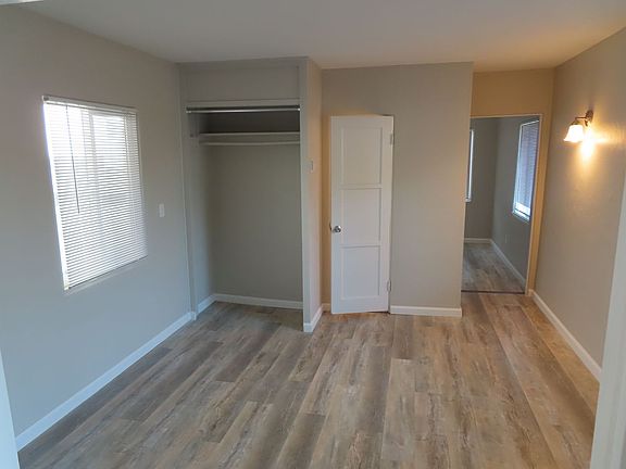5th image of 4157-59 Louisiana St #4157