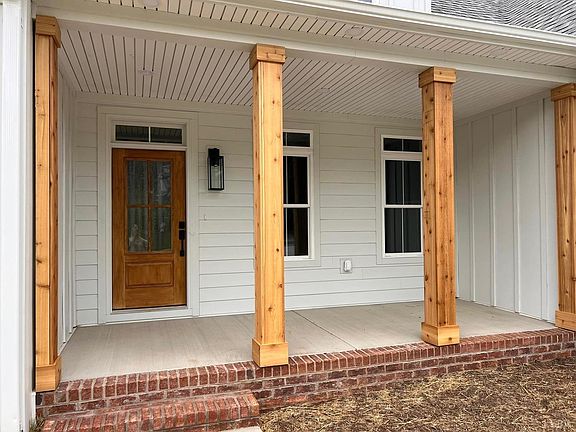 3rd image of 1105 Dayna Ct