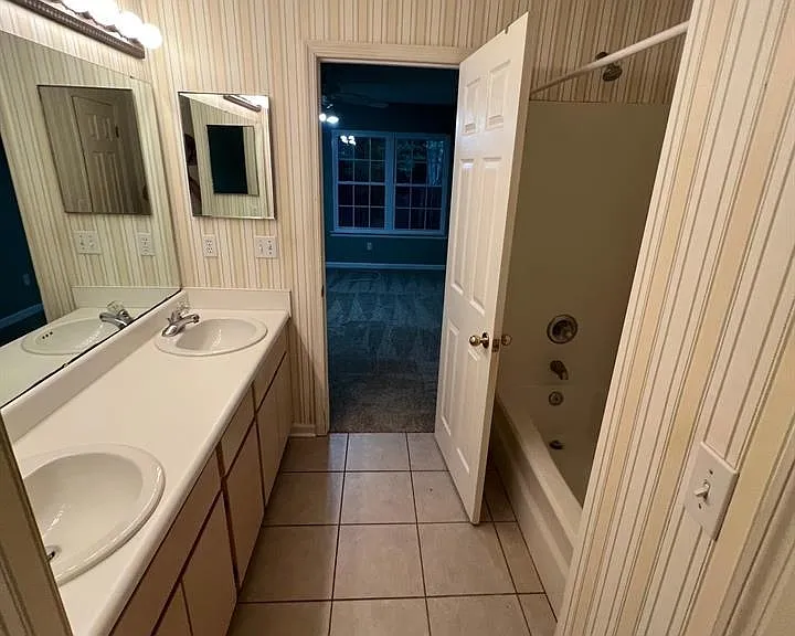 2456 Needle Palm Way — Photo 9
