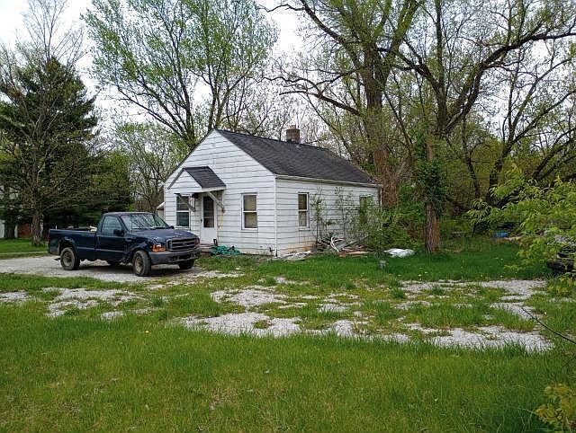 2nd image of 1820 Demorest Rd
