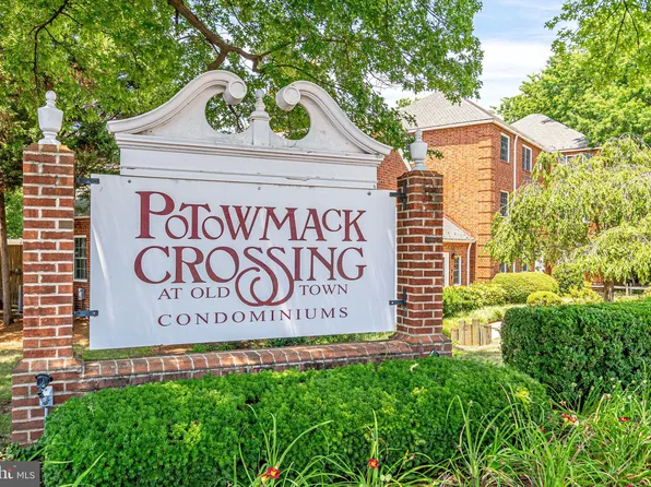 1722 W Abingdon Dr APT 102, Alexandria, VA 22314