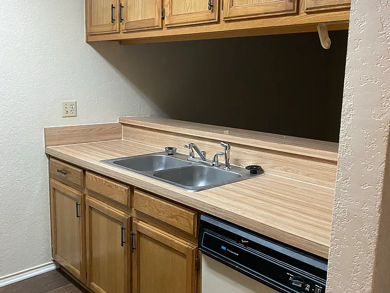 605 Meadow View Ct #1 — Photo 5