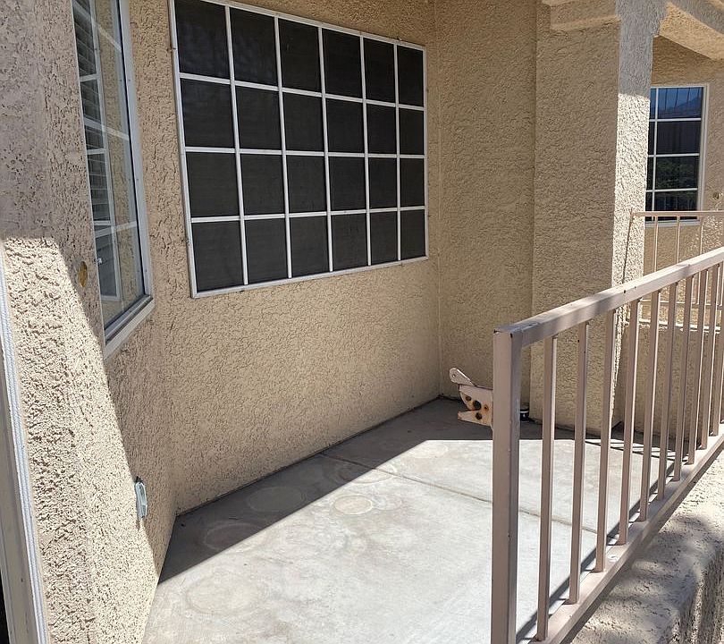 1st image of 929 Nevada Sky St