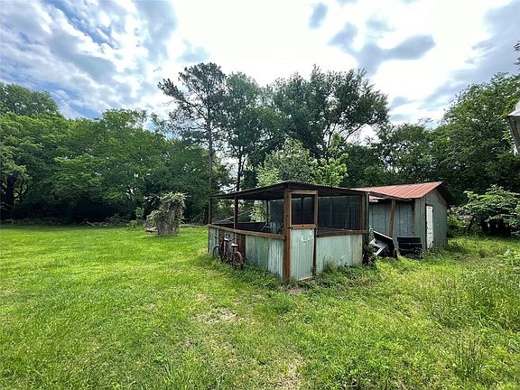 4th image of 309 N Haggard St