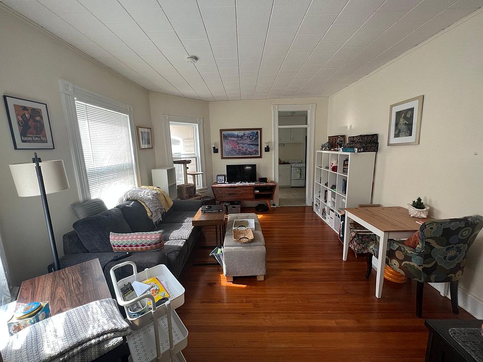 2nd image of 2247 Main St #S