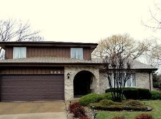 760 Harasek St, Lemont, IL 60439