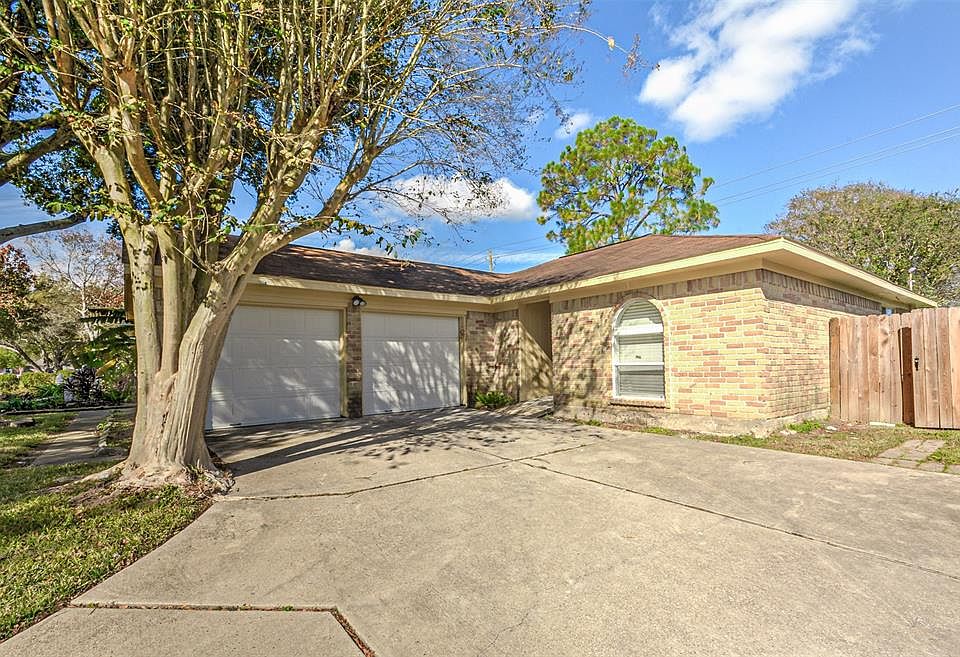 1st image of 316 Baycrest Dr