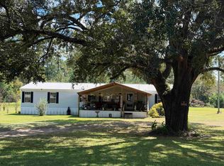1979 Hunter Dr, Sneads, FL 32460