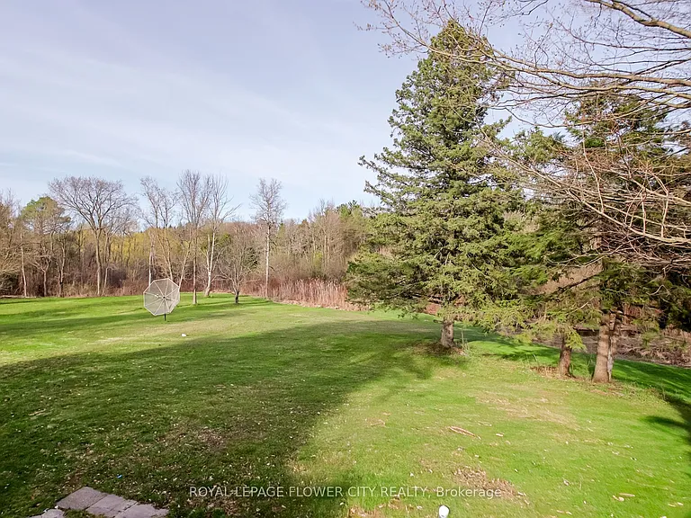 7555 Old Church Rd — Photo 37