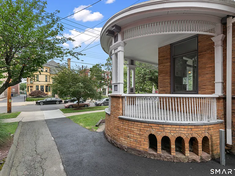 131 Dwight St #1 — Photo 34