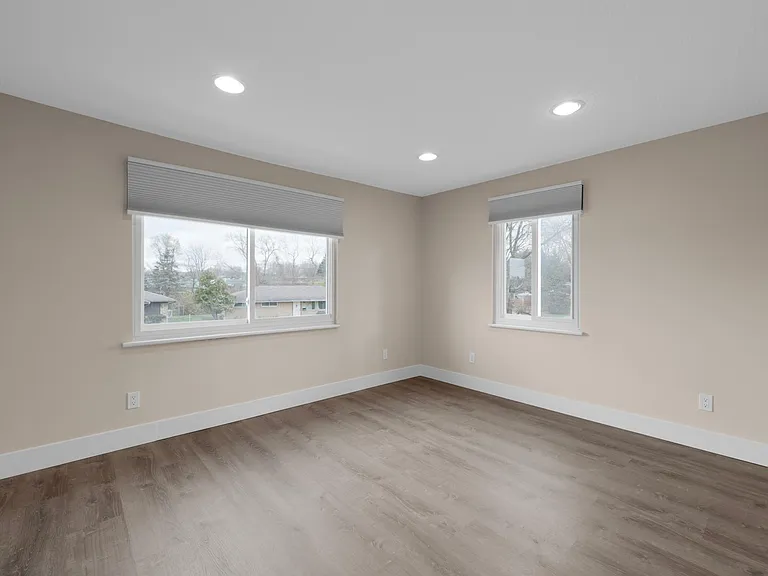 3383 Paris Blvd — Photo 19
