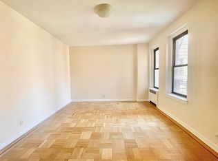 34-58 74th St #4E, Jackson Heights, NY 11372