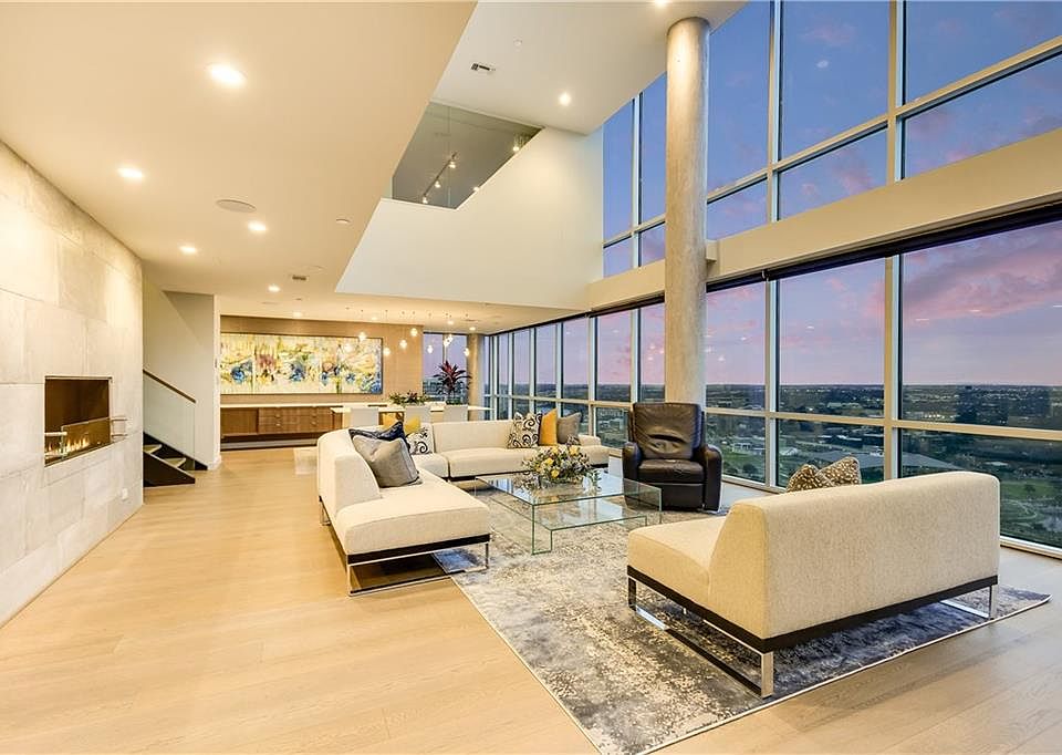 1st image of 300 Bowie St #4202